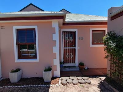 House For Rent in Milkwood Park, Cape Town