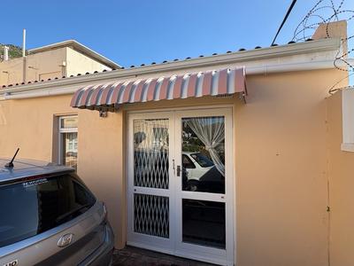Apartment / Flat For Sale in Fish Hoek, Cape Town
