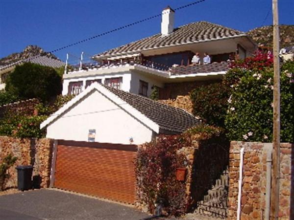 House For Sale in Fish Hoek, Cape Town