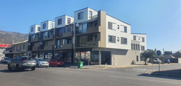 Apartment / Flat For Rent in Fish Hoek, Cape Town