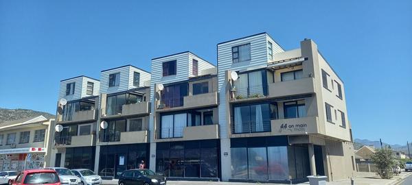 Apartment / Flat For Rent in Fish Hoek, Cape Town
